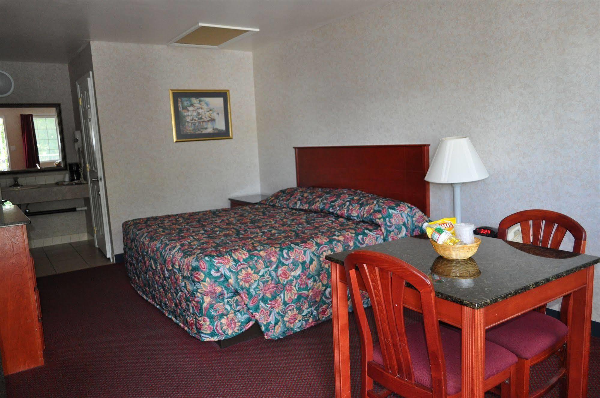 Atrium Inn & Suites 갈로웨이 외부 사진