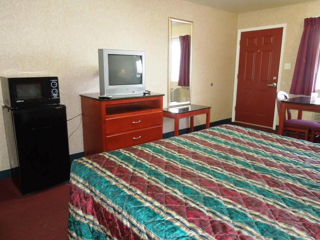Atrium Inn & Suites 갈로웨이 외부 사진