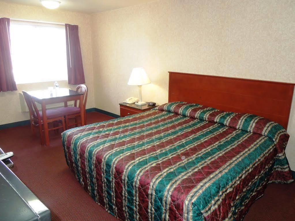 Atrium Inn & Suites 갈로웨이 외부 사진