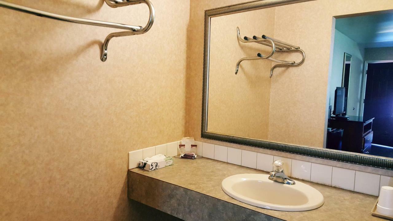 Atrium Inn & Suites 갈로웨이 외부 사진