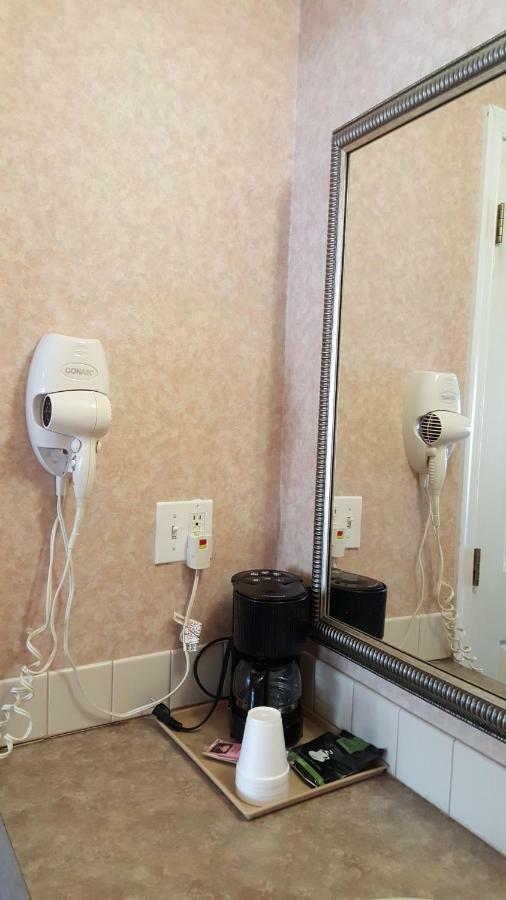 Atrium Inn & Suites 갈로웨이 외부 사진